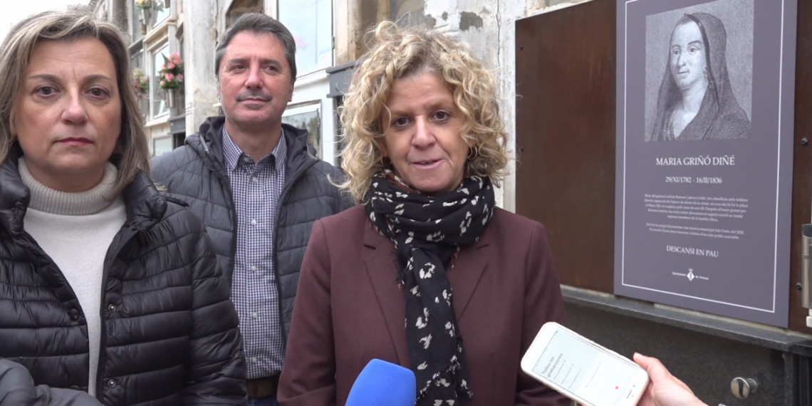 Tortosa instal·la una placa al cementeri per recordar la figura de Maria Griñó