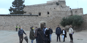 El Departament de Cultura invertirà 1,7 milions d’euros en la restauració i il·luminació del Castell de Miravet