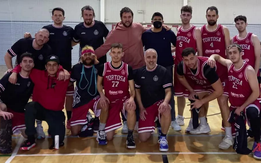 El CB Cantaires-Tortosa, amb el repte de guanyar el líder Cambrils