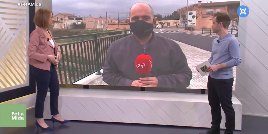 Passegem pel nou pont entre el barri del Castell i Sant Rafel del Riu
