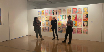 L’empoderament femení des del color rosa, la nova exposició de l’artista Aura Roig