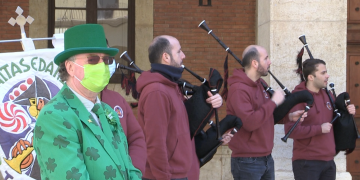 El Tortosa Irish English Festival torna a omplir el mercat de música i tapes