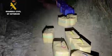 La Guàrdia Civil intervé en una platja de l’Ametlla de Mar dues tones i mitja de haixix