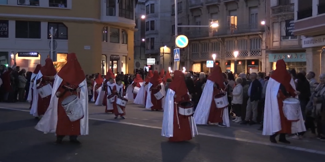 Concert i tamborrada de la Puríssima Sang per encetar la Setmana Santa de Tortosa