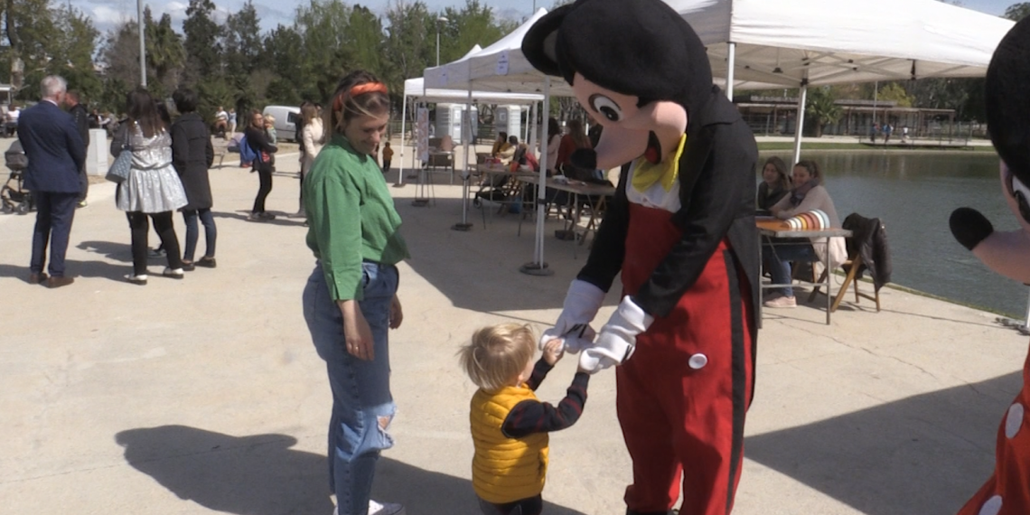 149 infants ampostins reben la benvinguda amb ‘Creixem amb tu’