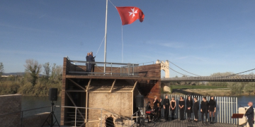 Amposta inaugura la recuperació de la celòquia del seu castell