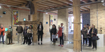 Damià Montes exposa ‘La Sirga de la Vida’, una obra basada en l’Odissea i feta amb materials ebrencs