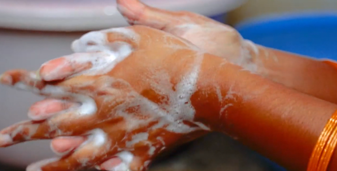 Una dècada promovent la higiene de mans a les escoles de l’Ebre