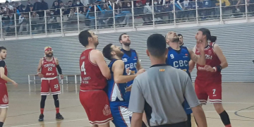 El CB Cantaires perd contra el Reus Deportiu i guanya el CB Rapitenc dels Alfacs