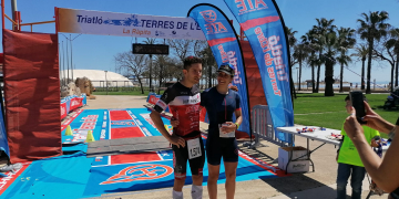 Erik Merino i Marta Sánchez guanyen el Triatló Doble Olímpic de les Terres de l’Ebre a la Ràpita
