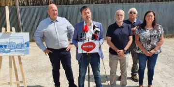 Movem Tortosa vol homenatjar els antics cabassers amb un mural als Reguers