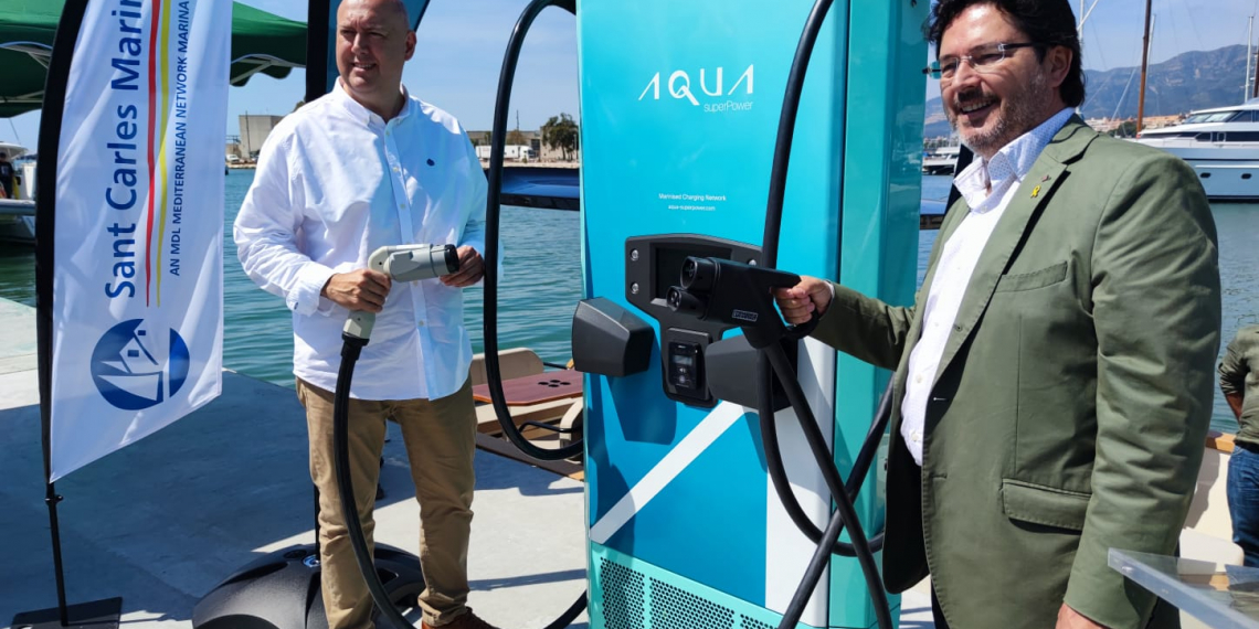 El port de la Ràpita posa en servei el primer carregador de vaixells elèctrics de Catalunya i l’Estat