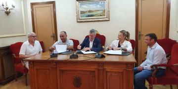 Els treballadors de la piscina municipal d’Amposta s’incorporen a l’empresa pública de serveis