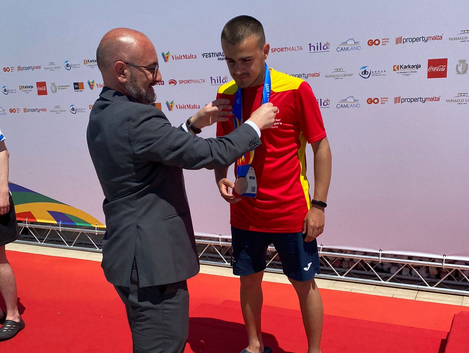 El nedador David Picot, del CE Àngel APASA, guanya l’or i la plata als Special Olympics de Malta