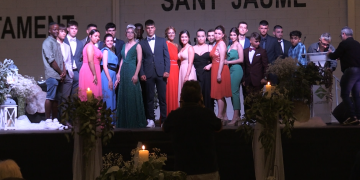 Gala de Quintos de l’any 2004 a Sant Jaume d’Enveja