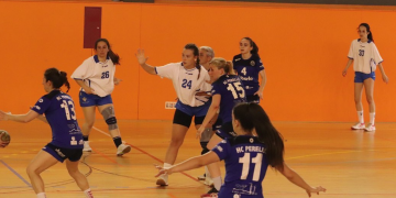 Derrota intranscendent de l’Handbol Club Perelló contra la UE Sarrià