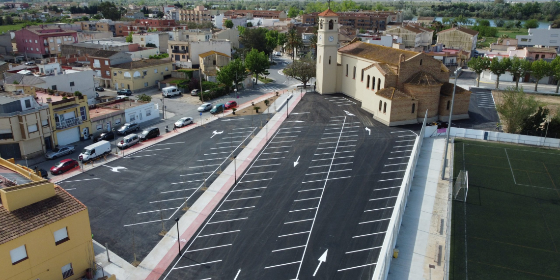 Deltebre inaugura un nou entorn urbanitzat al centre de Jesús i Maria