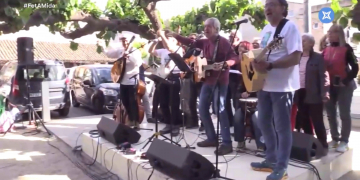 Final de festa d’homenatge a Pete Seeger amb ‘Guantanamera’