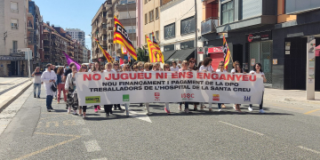 Els treballadors de l’Hospital de la Santa Creu de Jesús reclamen pagaments pendents a la Generalitat