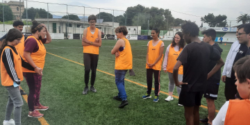 Una cinquantena d’alumnes participen en la primera trobada de rugbi inclusiu a l’Ebre