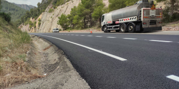 Finalitzen les obres del nou ferm sostenible a la C-12, entre Xerta i Rasquera