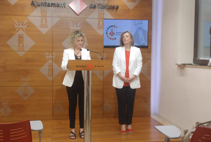 Les famílies afectades per la falta de places a les escoles porten el debat al ple de Tortosa