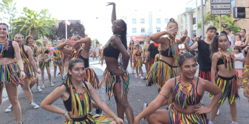 Desfilada de carrosses de les Festes Majors de la Ràpita