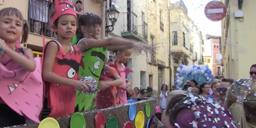Desfilada de Carrosses de les Festes de Sant Jaume de Xerta