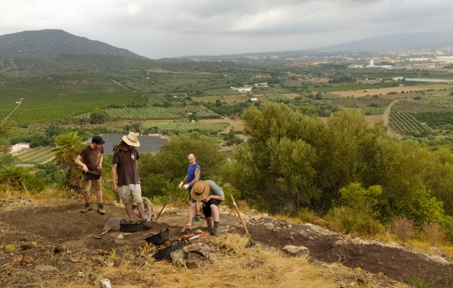 Nova excavació del grup GRESEPIA al poblat ibèric de la Serra del Montsià