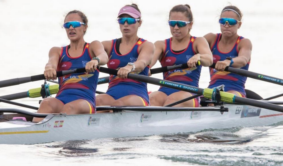 Emma Alimbau i Marta Mariano, del Club Nàutic Amposta, a la final A del 4 sense del Mundial júnior