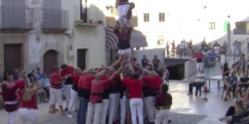 Ballada de gegants i sardanes, diada castellera i focs d’artifici a Ascó
