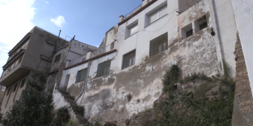 La Sénia vol diginificar la façana fluvial