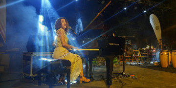 La música d’arrel torna a omplir l’Hort de Cruells a Roquetes amb el Tradicionàrius