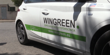 Wingreen, l’empresa ebrenca que ha instal·lat el miler de plaques d’Amiblu