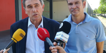 El PSC demana més mesures per acabar amb els robatoris de garrofes