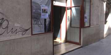 Els comerciants de Tortosa confien rebre subvencions per poder instal·lar les portes automàtiques que exigeix l’Estat