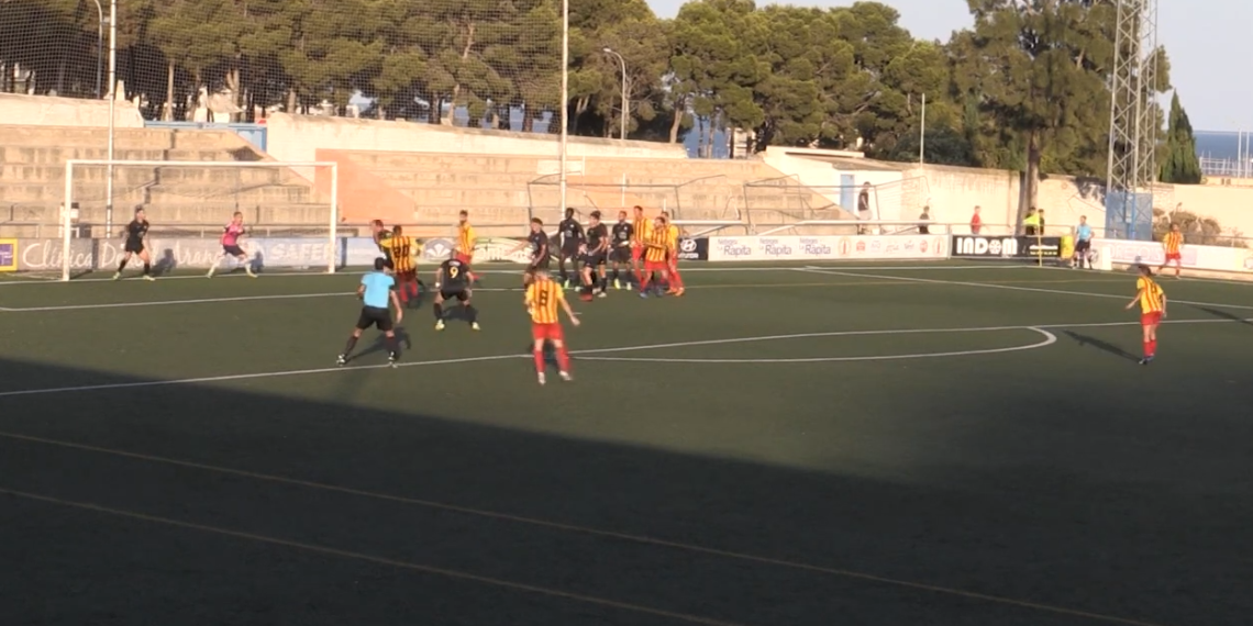 La UE Rapitenca, a per la victòria davant el Sants, en la jornada inaugural de la Tercera Federació