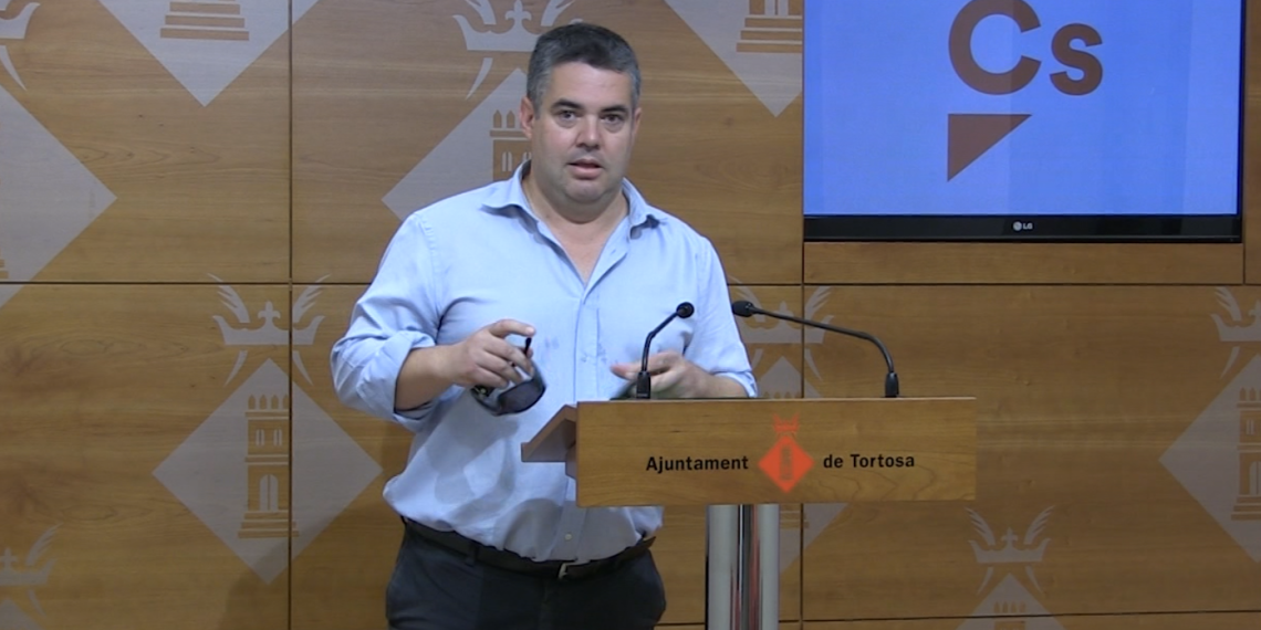 Ciutadans Tortosa demana barris més nets i un pla de manteniment dels edificis municipals