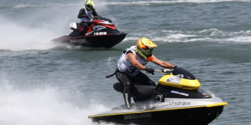 Riba-roja acull la segona regata de l’Estatal forabords i la quarta cita del Català de motos aquàtiques