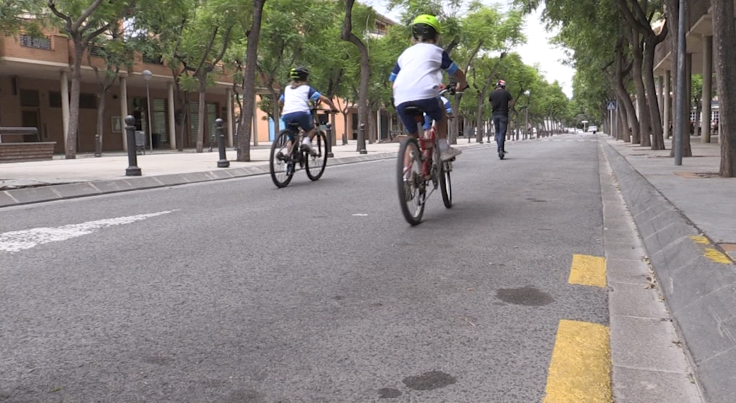 El passeig Moreira de Tortosa, lliure de vehicles pel Dia Mundial sense Cotxes