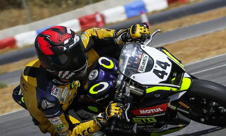 Xavier Albertón, del Moto Club Tortosa, acaba novè a la FIM MiniGP Spain Series