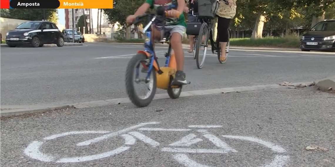 El ‘Bicibús’, una línia regular de transport saludable per anar a l’escola