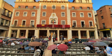 Ofrena de flors i fruits a la Verge de la Cinta