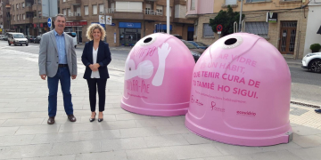 Tortosa se suma a la campanya ‘Recicla vidres per elles’, pel càncer de mama