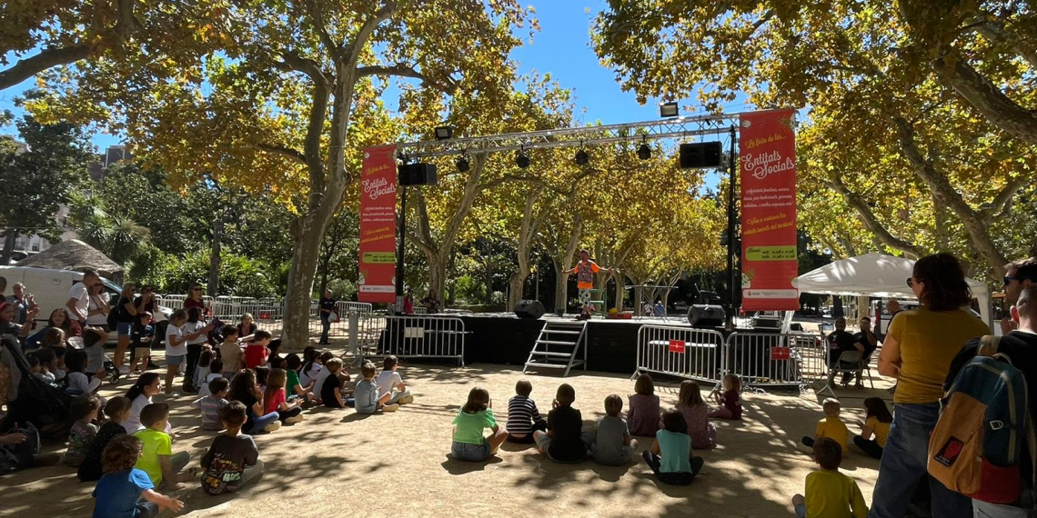 Cap de setmana intens a Tortosa amb la Festa de les Entitats Socials i la recreació del setge de la ciutat
