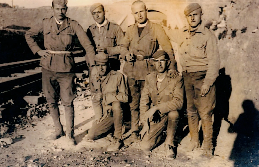 El Baix Ebre honora la memòria de 2.700 presoners de la dictadura que van construir la via fèrria de la Val de Zafan