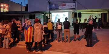 Més d’un centenar de persones celebren l’acte commemoratiu de l’1 d’Octubre a Roquetes