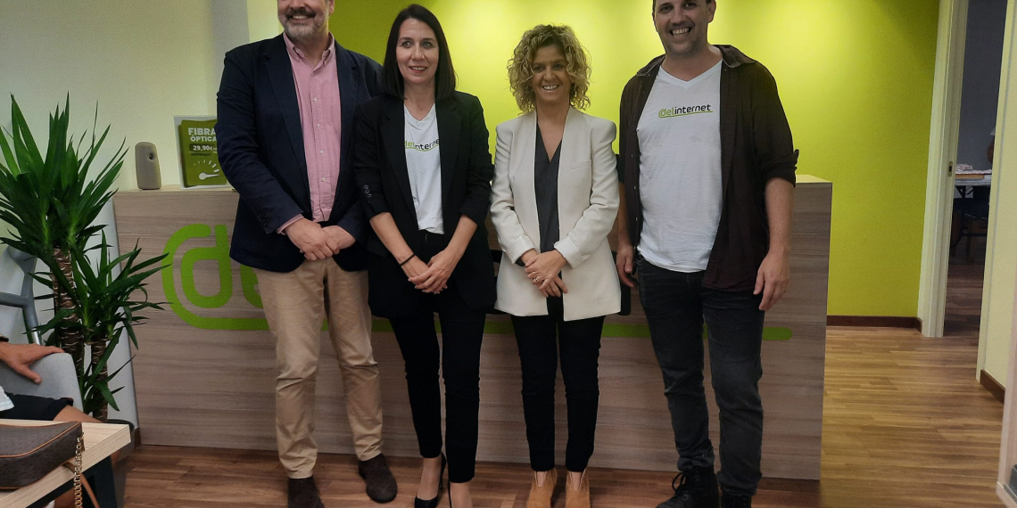 Delinternet s’expandeix i inaugura un punt d’atenció a l’usuari a Tortosa