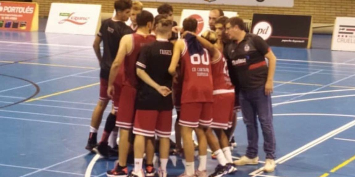 El CB Cantaires-Tortosa aconsegueix una gran victòria (58-69) a la pista de la Peña Fragatina