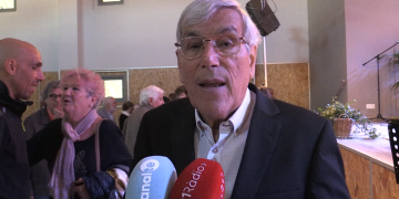 Emotiu homenatge a l’exalcalde de Roquetes, Mariano Gil, amb motiu del seu 80è aniversari